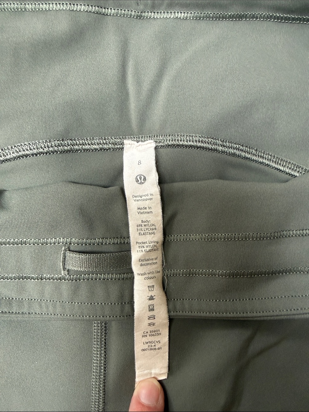 Lululemon legging - Picture 3 of 4